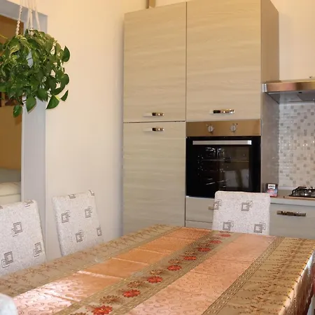Διαμέρισμα Casa Andreea Vicino Al Centro Di Iun R5904