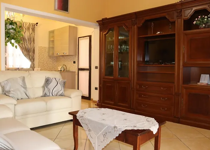 Appartamento Casa Andreea Vicino Al Centro Di Iun R5904 *